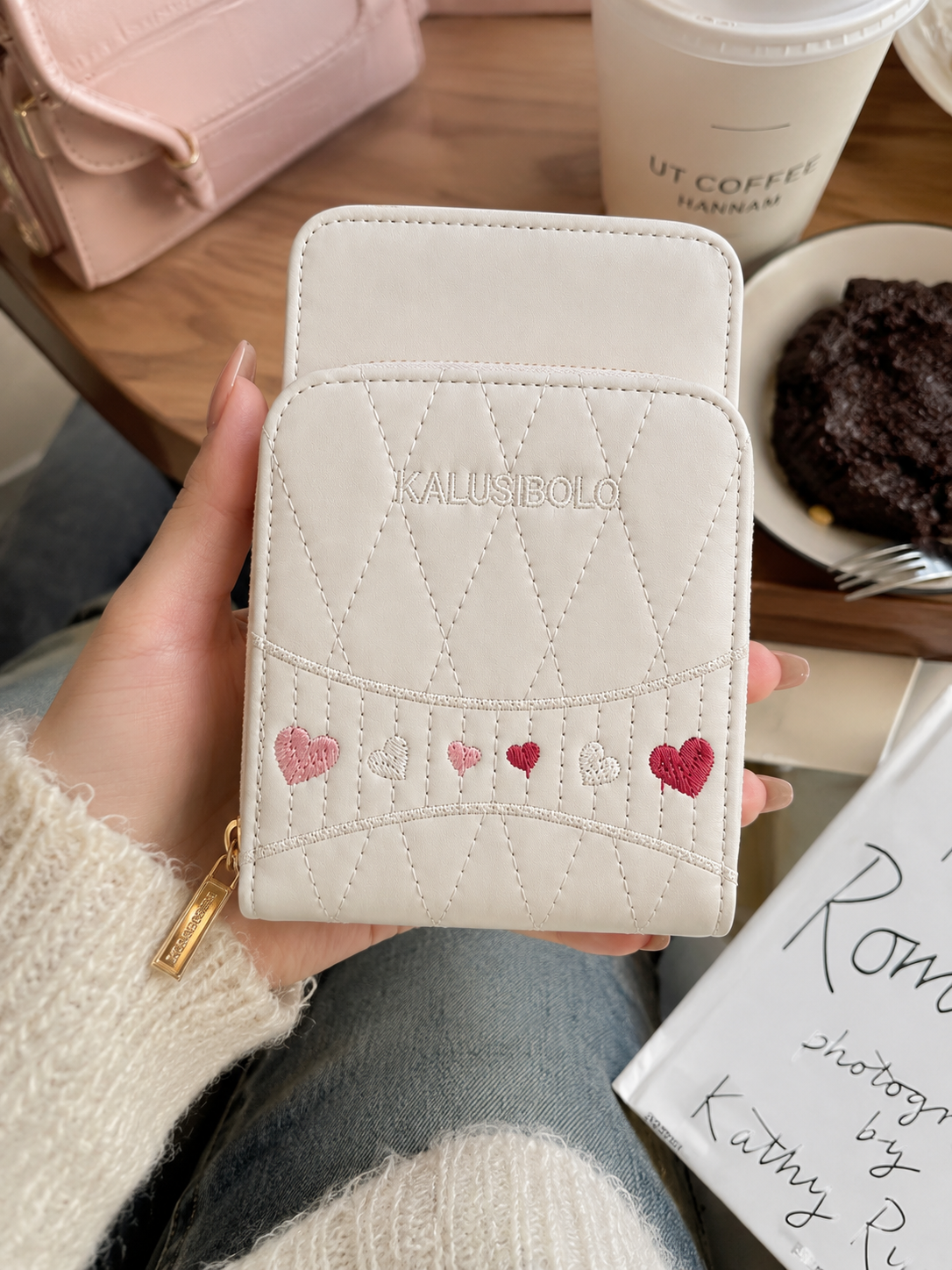 Cream Quilted Mobile Crossbody Wallet – detail view